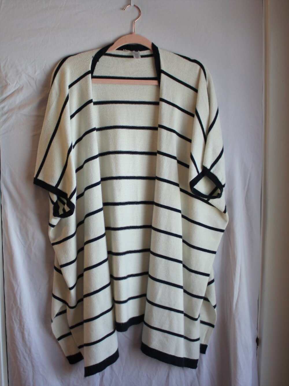 Open Front Off-White & Navy Striped Short‑Sleeve Drapey Cardigan Nautical Vibes